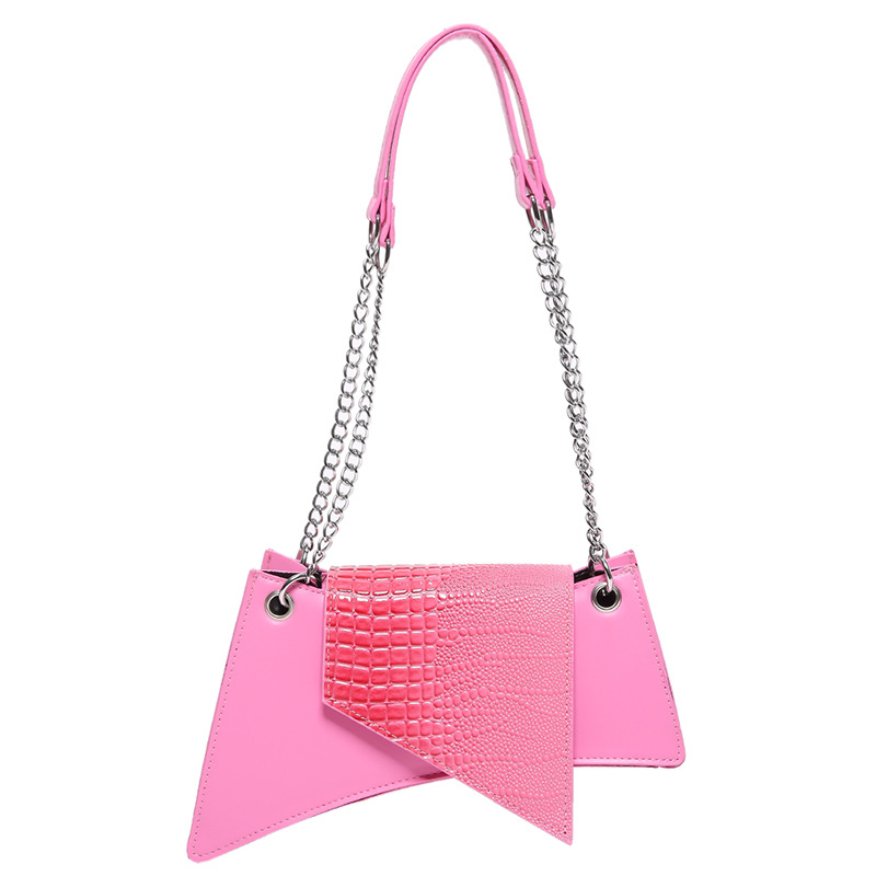 Kleine Umhängetasche für Damen ⎜ Modische Handtasche im geometrischen Design mit Kettenriemen
