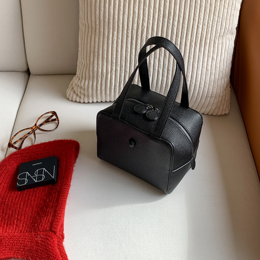 Damen Schultertasche ⎜ Kleine quadratische Tasche mit schlichtem Design und mattem Finish