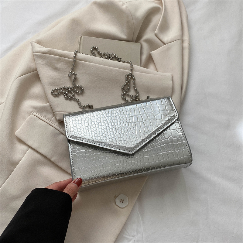 Elegante Handtasche für Damen ⎜ Schlichtes Design mit edlem Quilting und praktischer Schultertragefunktion