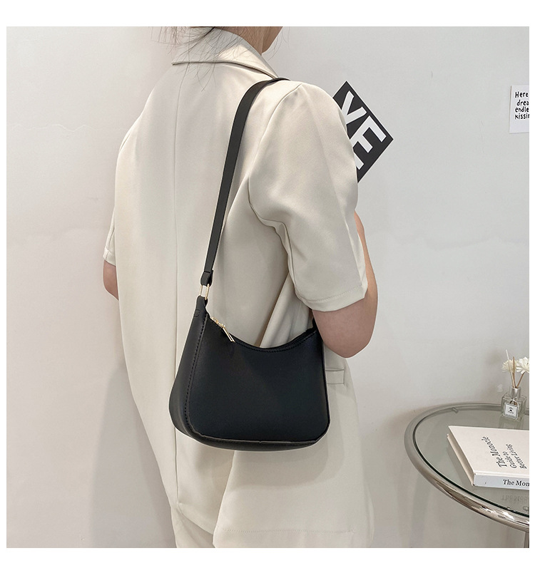 Damen Schultertasche in Retro-Optik ⎜ Kleine Handtasche mit Verstellbarem Riemen und Eleganter Form