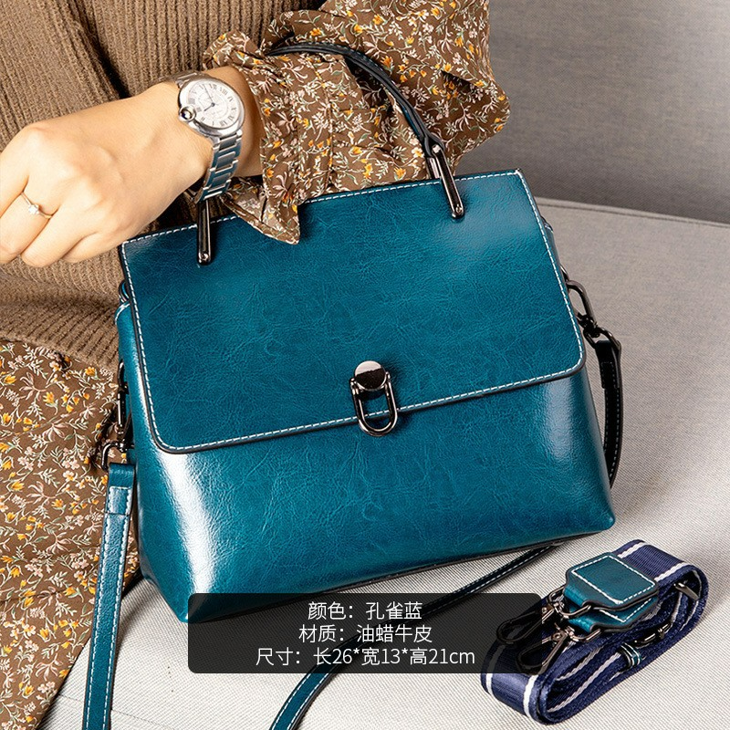 Damen Handtasche aus Leder ⎜ Elegante Umhängetasche mit Strukturierter Oberfläche und Modernem Tragegriff