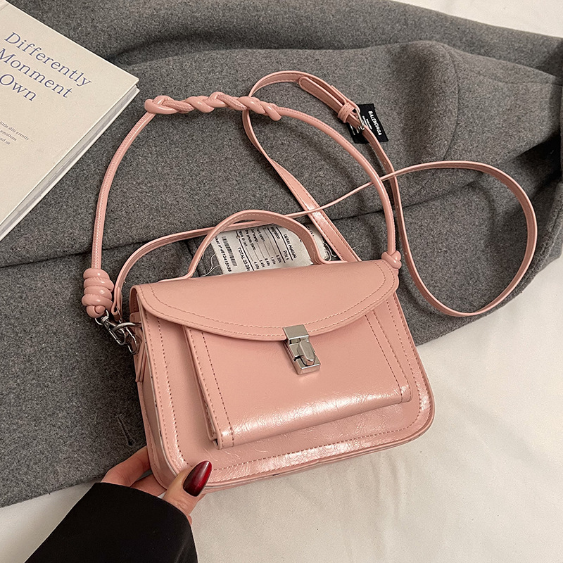 Damen Umhängetasche im Retro-Stil ⎜ Kleine quadratische Handtasche mit Griff für Alltag und Freizeit