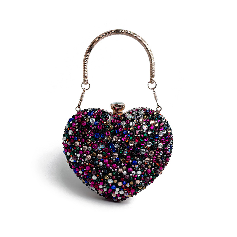 Abendtasche im Herz-Design ⎜ Glitzernde Handtasche mit Diamantenbesatz und Goldener Kette