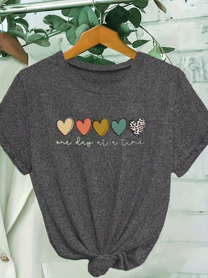Evie - T-Shirt mit Herz-Buchstaben-Print und Rundhalsausschnitt