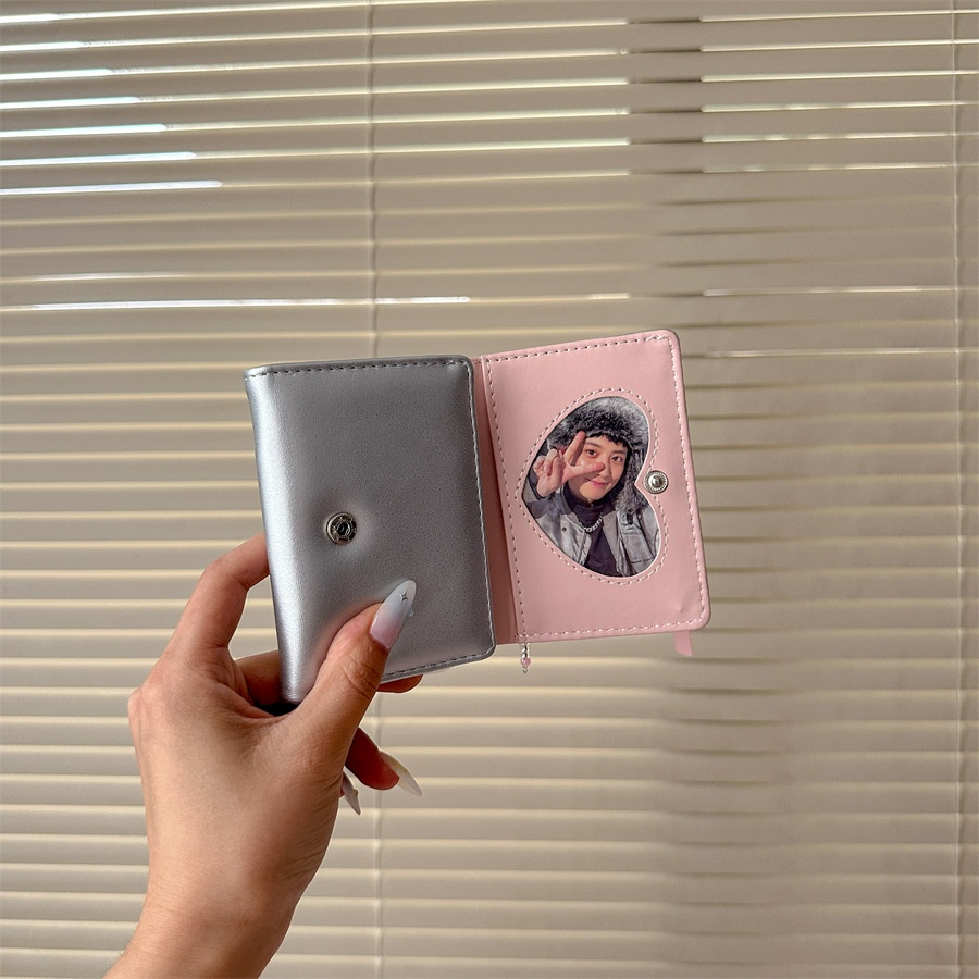 Damen Kartenetui mit Schleife ⎜ Kompakte Brieftasche mit Trageriemen im verspielten Design