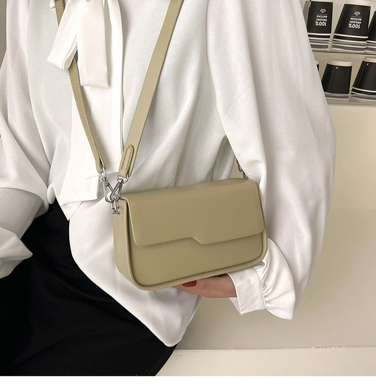 Schultertasche für Damen ⎜ Schlichte Baguette-Form mit verstellbarem Riemen für Alltag und Freizeit
