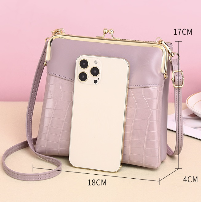 Umhängetasche für Damen im Retro-Stil ⎜ Schultertasche mit Krokoprägung und Metallverschluss für Alltag und Ausgehen