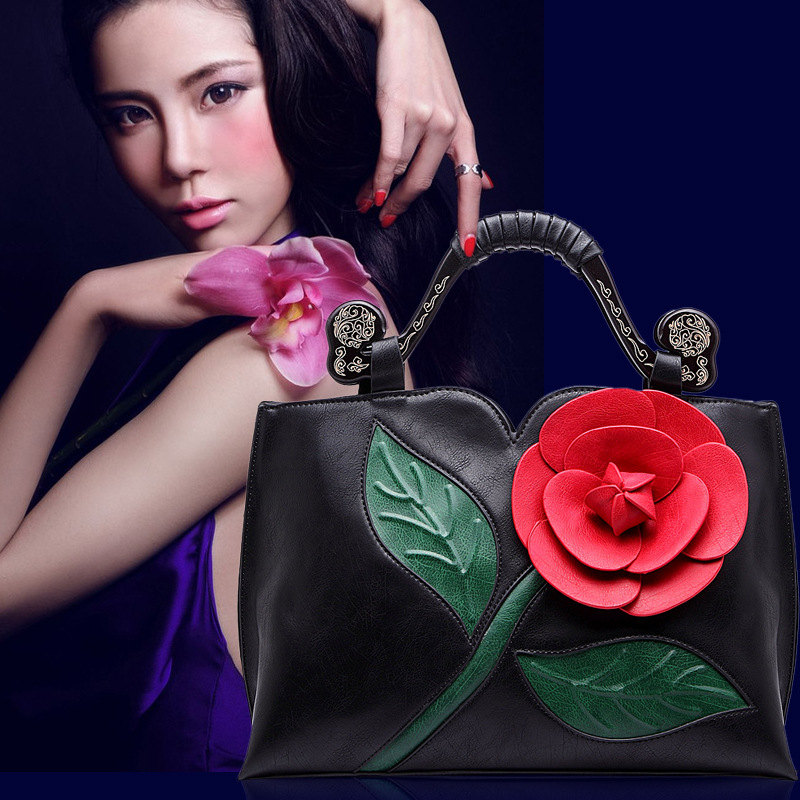 Blumen Handtasche für Damen ⎜ Elegante Umhängetasche mit 3D-Dekor für Alltag und Events