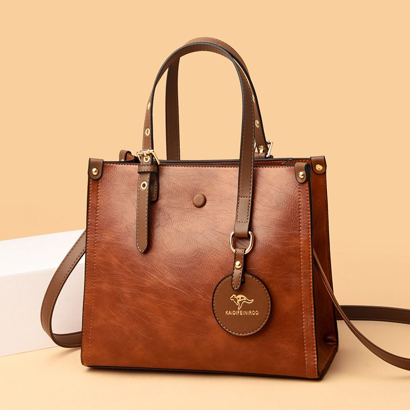 Damen Handtasche aus Kunstleder ⎜ Klassische Schultertasche im Vintage-Look mit stabilem Griff für Alltag und Büro