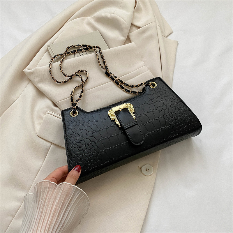 Kleine Umhängetasche für Damen ⎜ Krokodilleder-Look mit goldener Kette