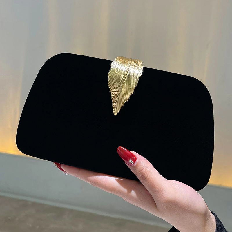 Clutch für Damen ⎜ Minimalistische Abendtasche mit Blattverschluss für Dinnerpartys und festliche Anlässe