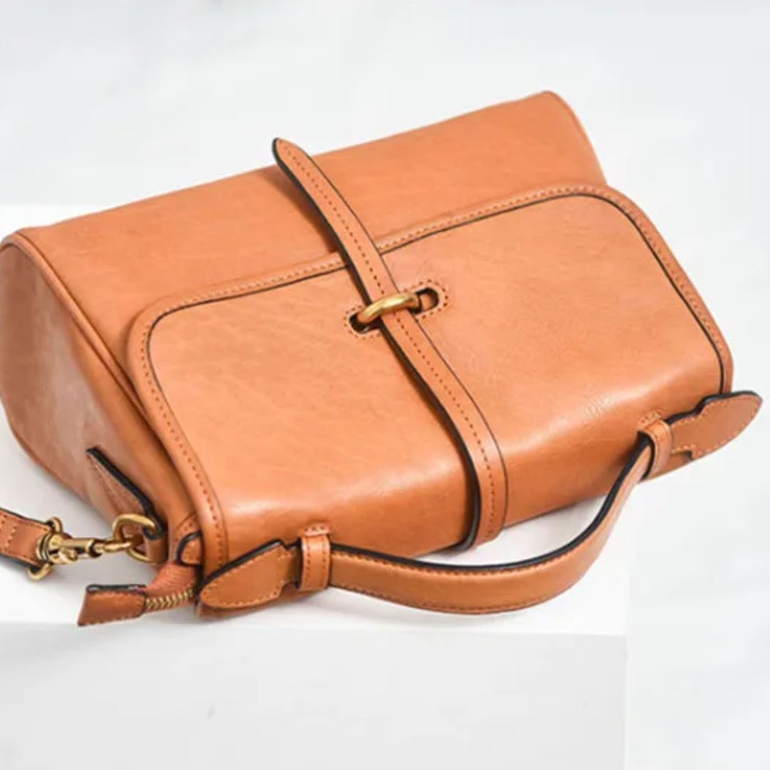 Umhängetasche für Damen ⎜ Handliche Ledertasche mit Tragegriff und verstellbarem Riemen für Alltag und Freizeit