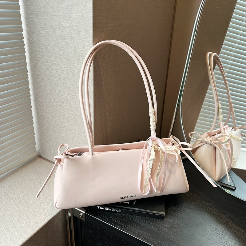 Elegante Damen Schultertasche ⎜ Schlichte Umhängetasche mit Verstellbaren Trägern und Femininer Form