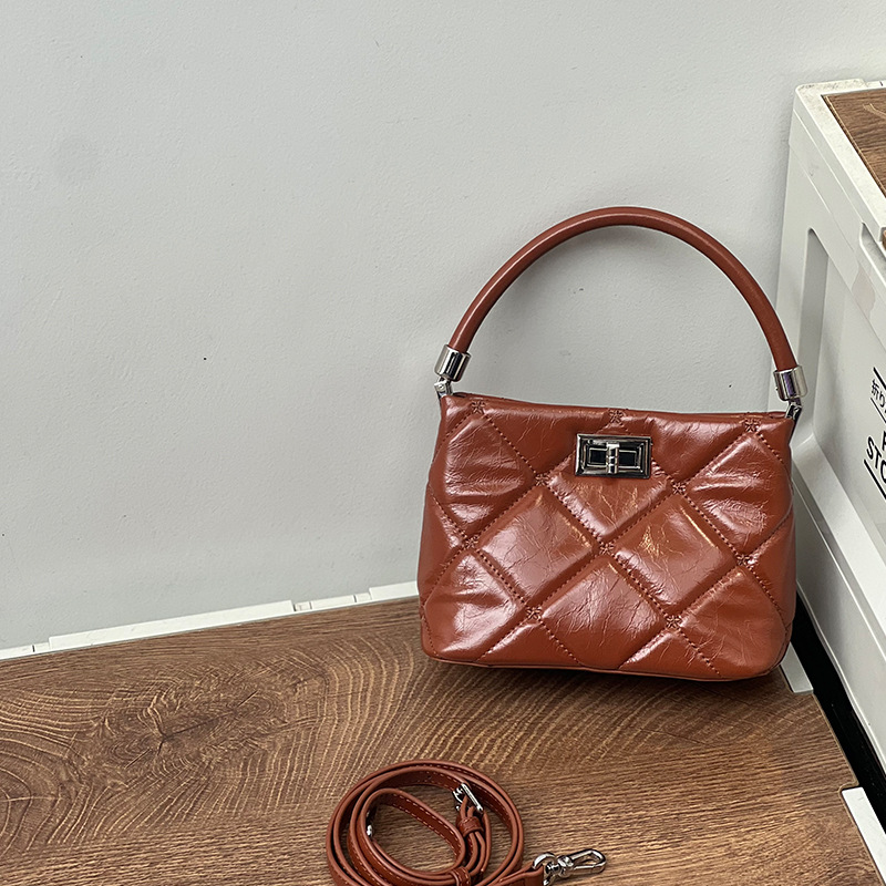 Handtasche im Diamant-Design ⎜ Edle Leder-Tasche mit Modernem Look und Praktischem Tragegriff