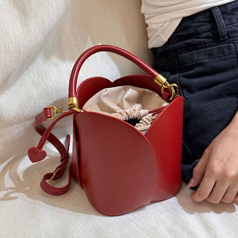 Damen Handtasche Rot – Elegante Blumentasche in Tulpenform mit Kordelzug
