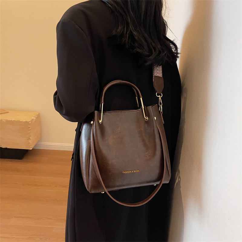 Shopper Tasche für Damen ⎜ Retro Handtasche mit Schulterriemen und viel Stauraum für Alltag und Freizeit