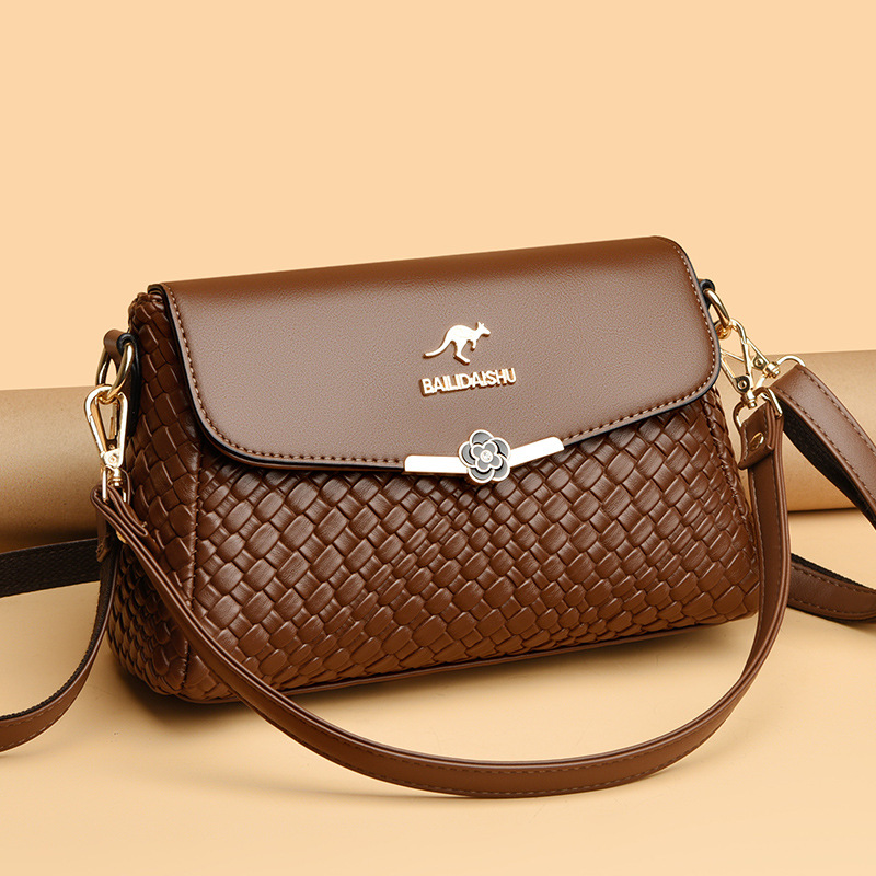 Umhängetasche für Damen ⎜ Geräumige Schultertasche mit Rautenmuster und Blumenverschluss für Alltag und Ausgehen