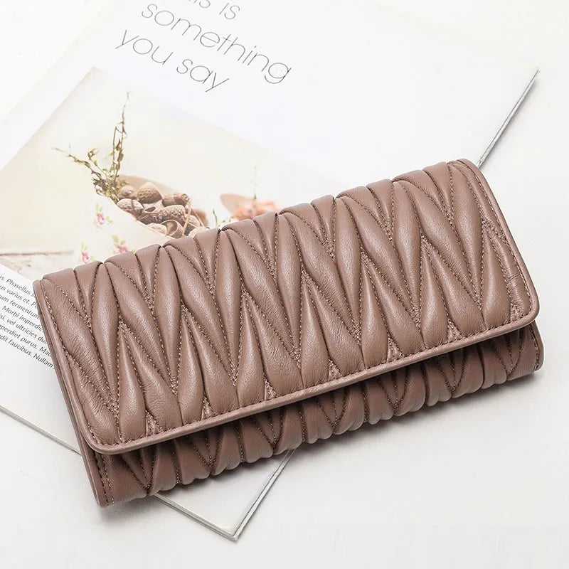Damen Geldbörse aus Echtleder ⎜ Lange Brieftasche mit Faltenstruktur und mehreren Kartenfächern