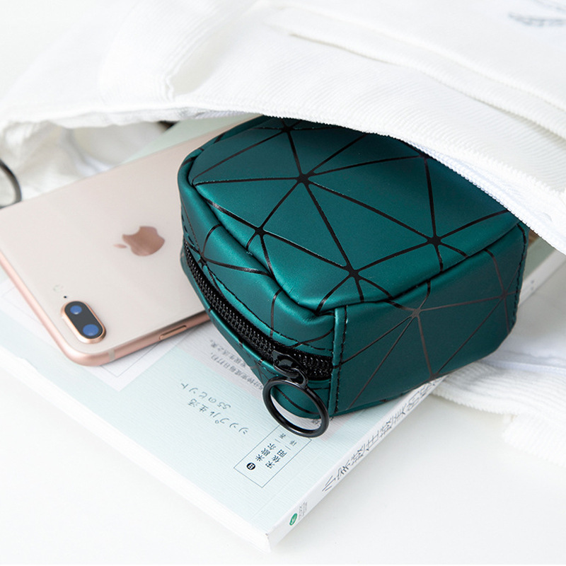 Mini Kosmetiktasche für Damen ⎜ Wasserabweisendes Etui für Lippenstift und Kleinteile