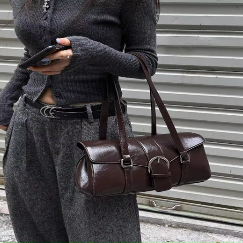 Damen Schultertasche Mit Schnallendetail ⎜ Elegante Handtasche In Zylinderform Für Alltag Und Ausgehen