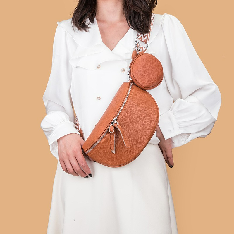 Bauchtasche für Damen ⎜ Modische Crossbody Tasche aus Leder mit breitem Gurt für Reisen und Alltag