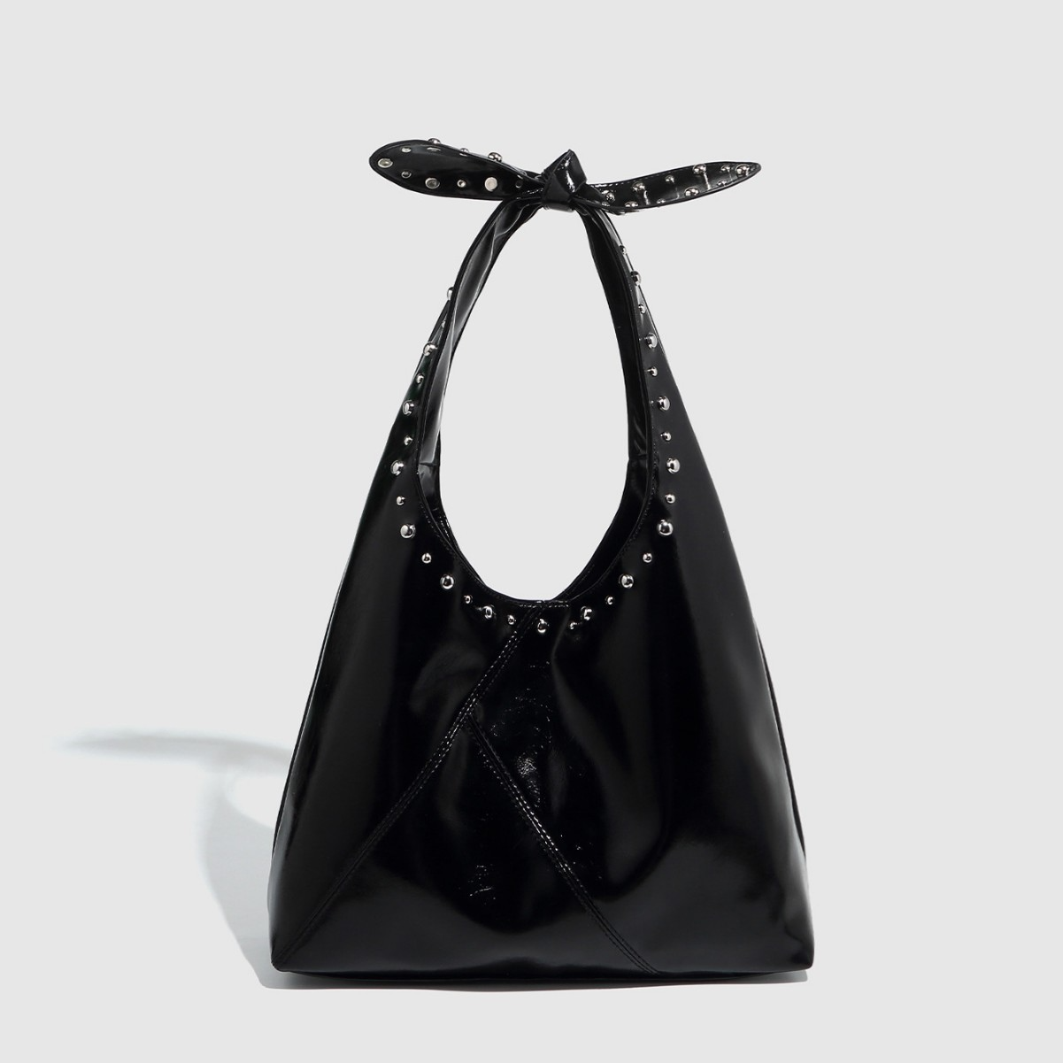 Damen Schultertasche Mit Nieten Und Schleifen ⎜ Stylische Bucket Bag Mit Weichem Tragegriff