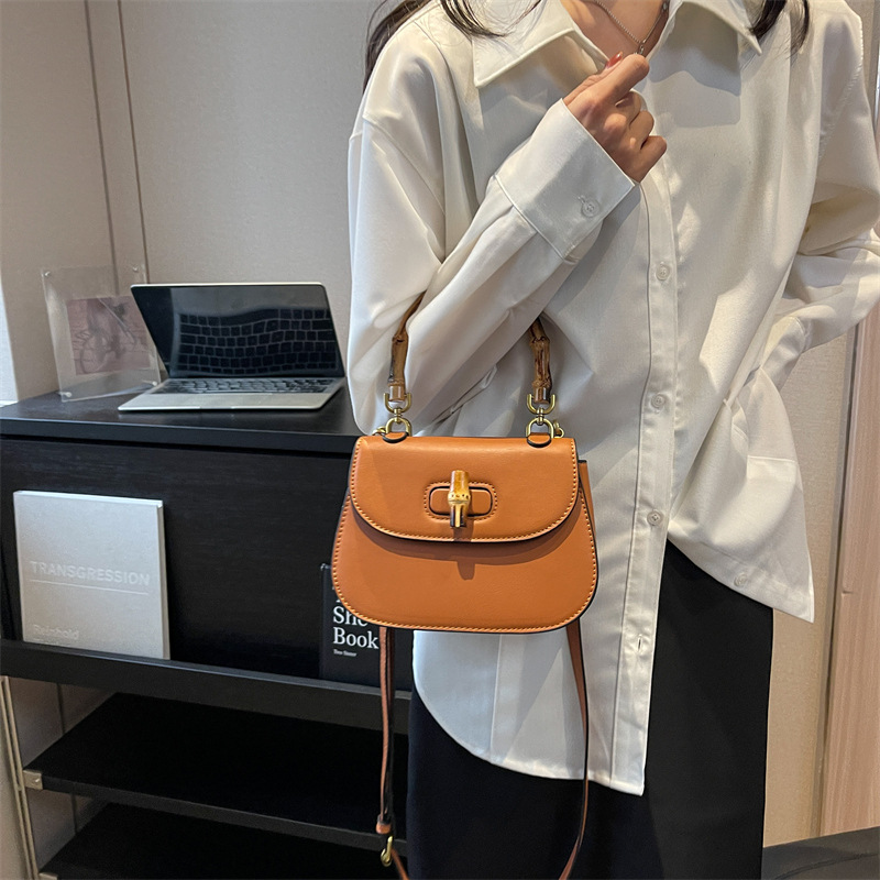 Damen Handtasche ⎜ Elegante Schultertasche mit Bambusgriff und Abnehmbarem Riemen