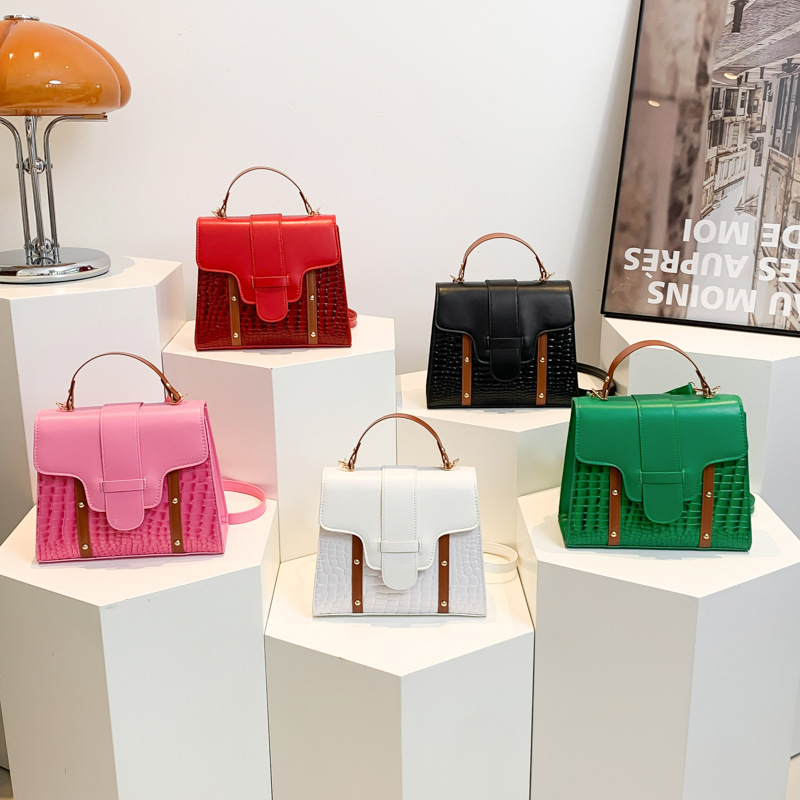 Damen Handtasche Im Retro-Stil ⎜ Umhängetasche Mit Kroko-Optik Und Kontrastfarben Für Alltag Und Ausgehen