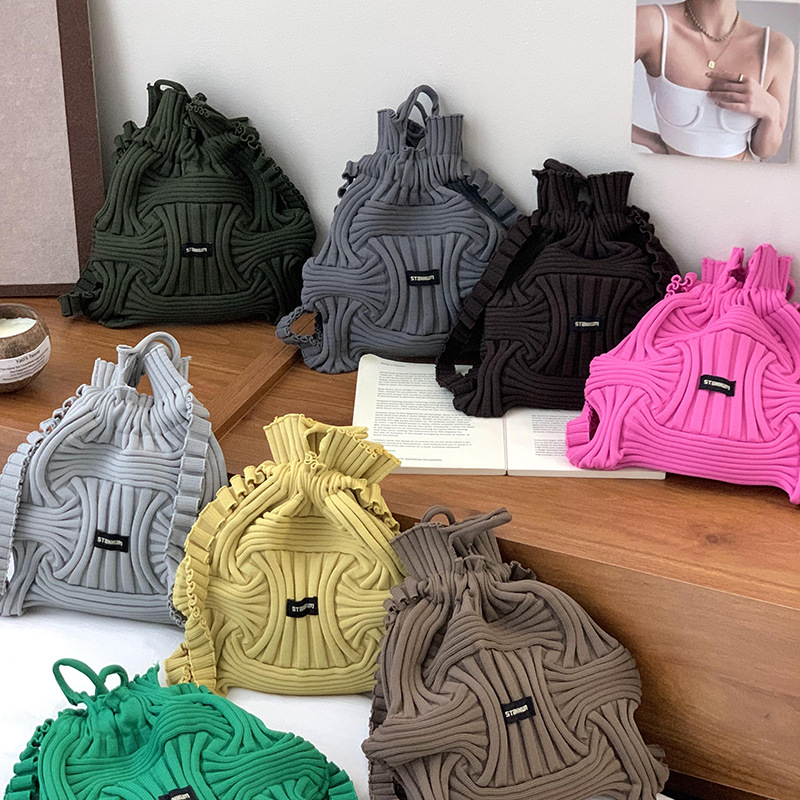 Strick-Handtasche für Damen ⎜ Individuelles Design mit gewebter Struktur für Freizeit und Alltag