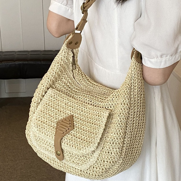Strandtasche für Damen aus Strohmaterial ⎜ Geräumige Umhängetasche im Boho-Stil für Urlaub und Alltag