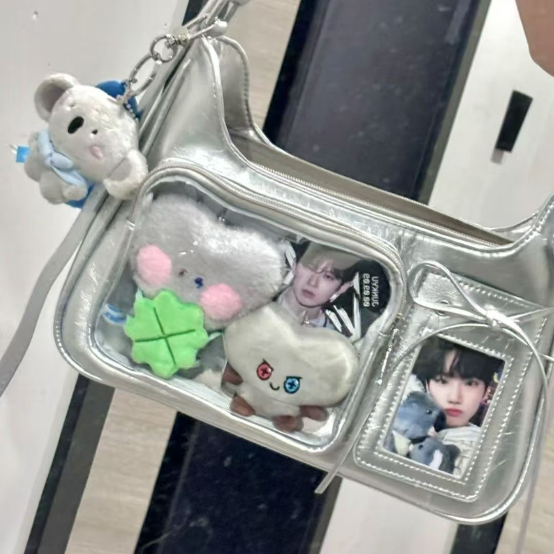 Schultertasche für Damen ⎜ Transparente Umhängetasche mit Sichtfenster zur Personalisierung und Deko-Anhängern
