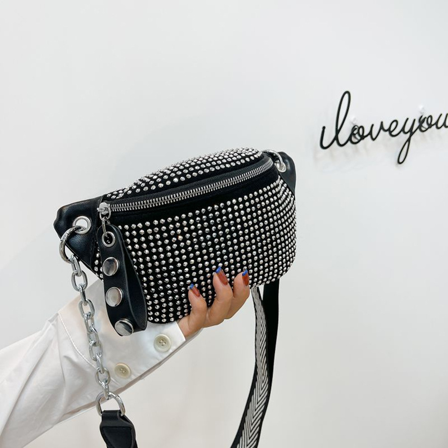 Umhängetasche für Damen ⎜ Glitzernde Crossbody-Bag mit Pailletten und Kettenriemen für stilvolle Auftritte