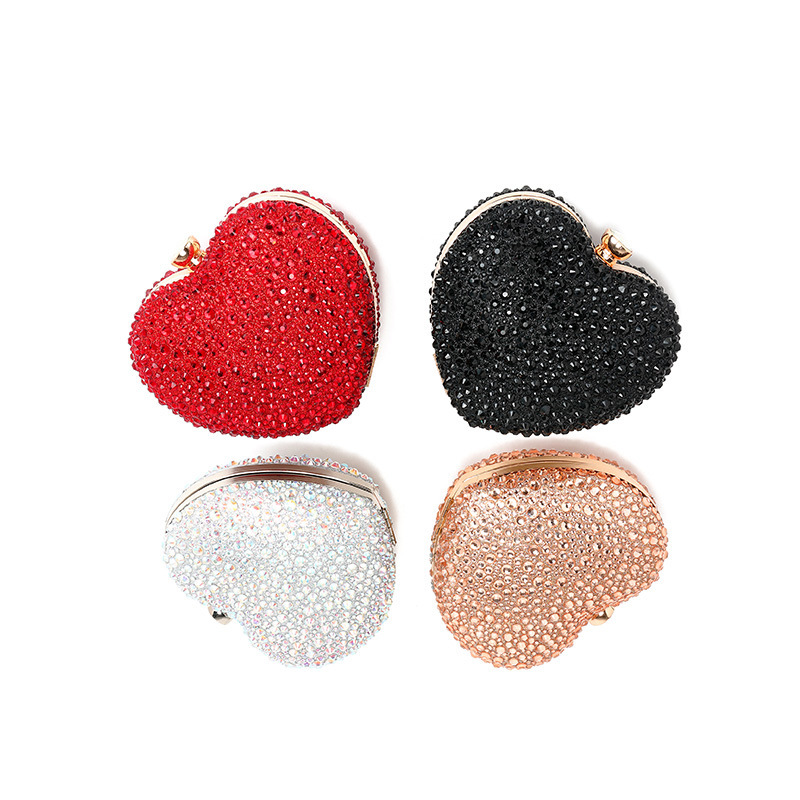 Abendtasche im Herz-Design ⎜ Glitzernde Handtasche mit Diamantenbesatz und Goldener Kette
