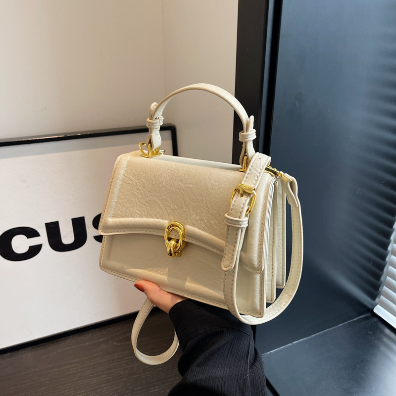 Kleine Umhängetasche mit Schnalle ⎜ Quadratische Schultertasche für Damen mit Kurzgriff und Verstellbarem Riemen