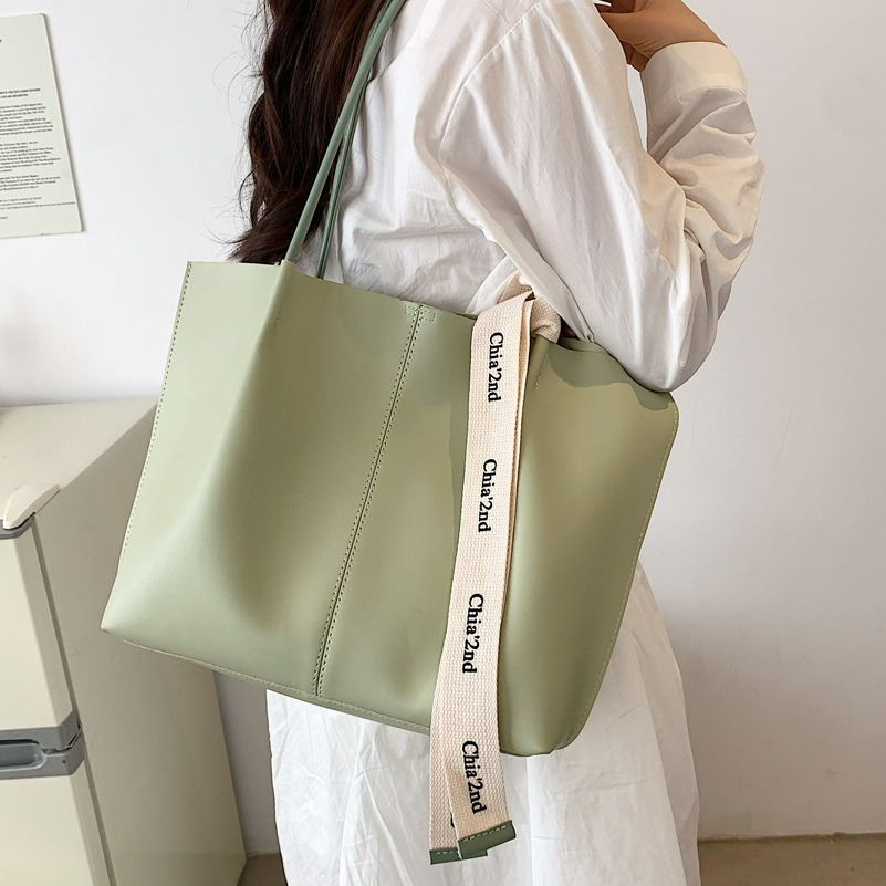 Shopper Tasche für Damen ⎜ Schlichtes Design mit Schulterriemen für Alltag und Büro