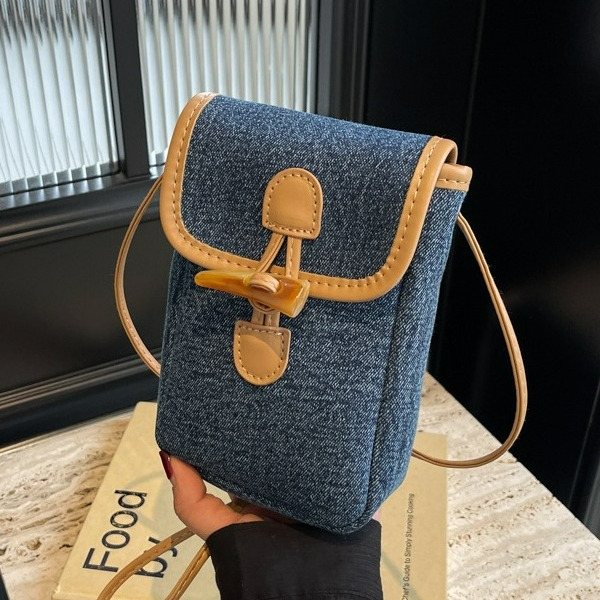 Damen Handy Umhängetasche aus Denim ⎜ Kompakte Schultertasche mit Hornverschluss und Verstellbarem Riemen