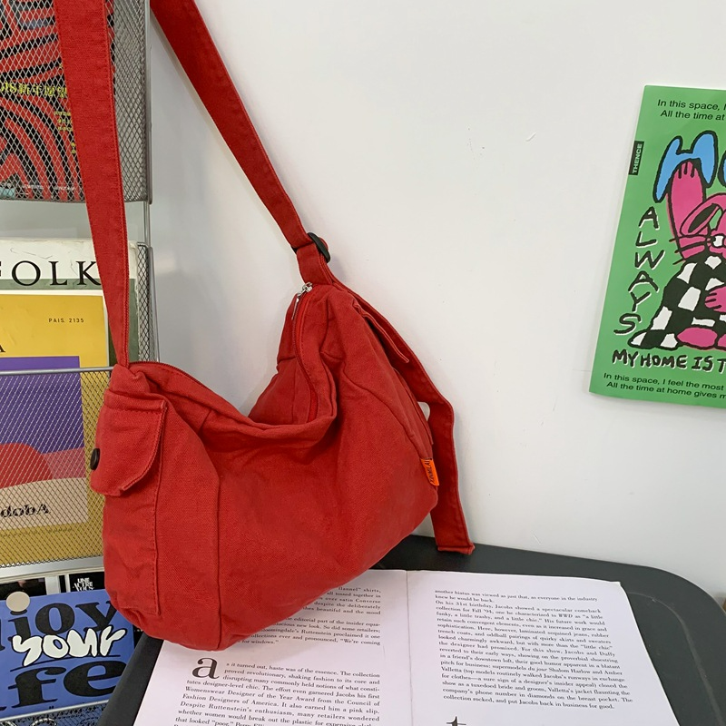 Damen Umhängetasche aus Canvas ⎜ Lässige Schultertasche mit großem Stauraum für Alltag und Freizeit