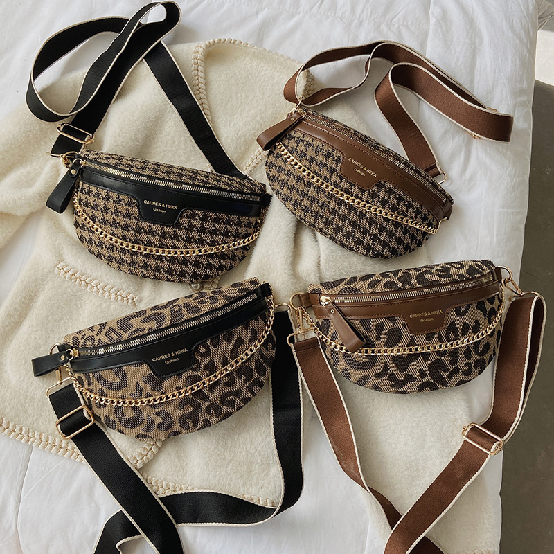 Umhängetasche für Damen ⎜ Modische Schultertasche mit Leopardenmuster und breitem Tragegurt