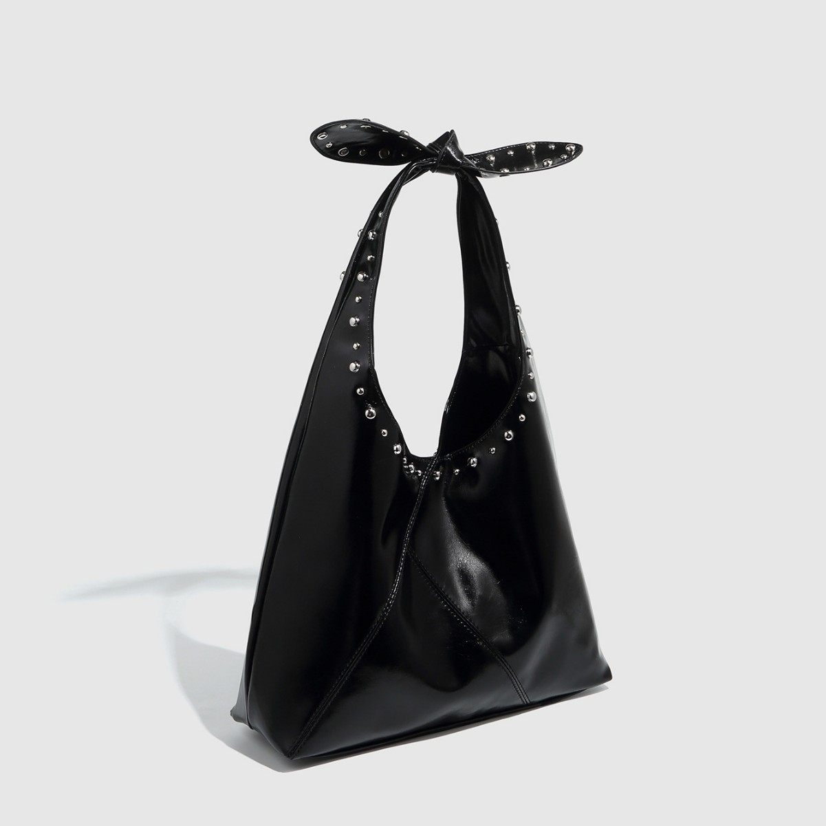 Damen Schultertasche Mit Nieten Und Schleifen ⎜ Stylische Bucket Bag Mit Weichem Tragegriff