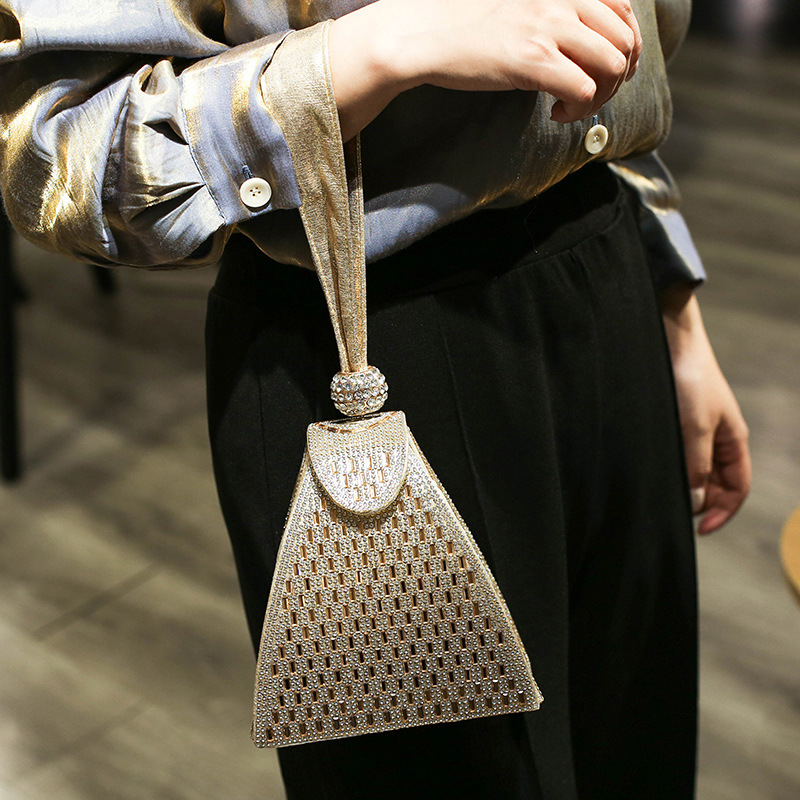 Abendtasche für Damen ⎜ Glitzernde Handtasche mit Strass und Ringgriff für elegante Anlässe und Partys