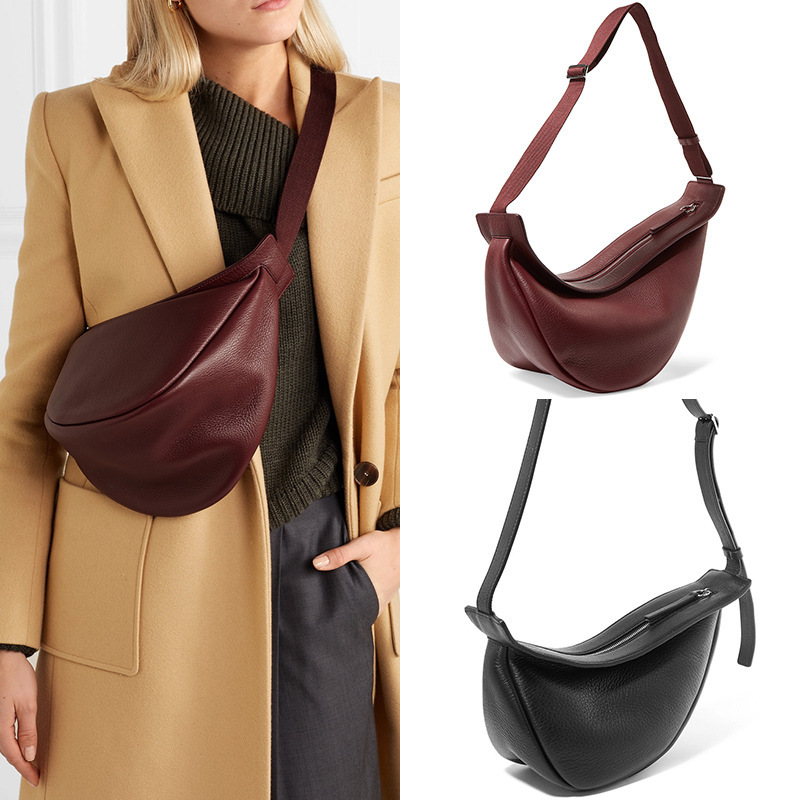 Umhängetasche für Damen ⎜ Weiche Brusttasche aus Lederoptik mit verstellbarem Gurt für Alltag und Reisen
