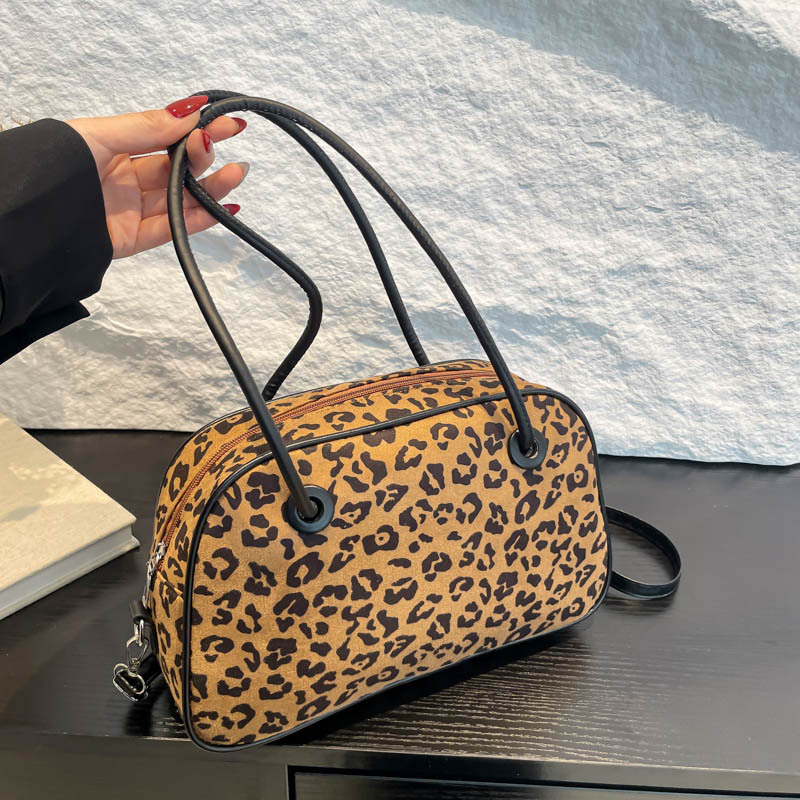 Bowlingtasche für Damen ⎜ Handtasche mit Leopardenmuster im Vintage-Stil für Alltag und Freizeit