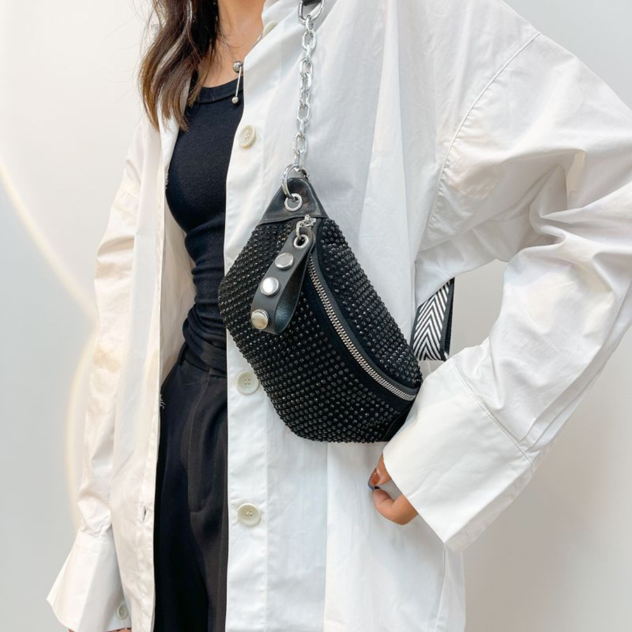 Umhängetasche für Damen ⎜ Glitzernde Crossbody-Bag mit Pailletten und Kettenriemen für stilvolle Auftritte