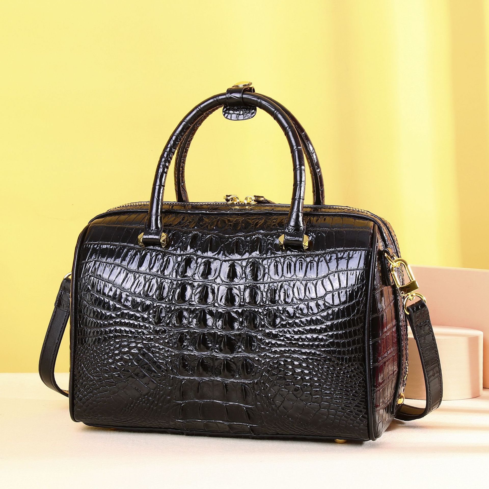 Damen Handtasche in Krokodiloptik ⎜ Klassische Schultertasche mit Henkel und Riemen für stilvolle Auftritte