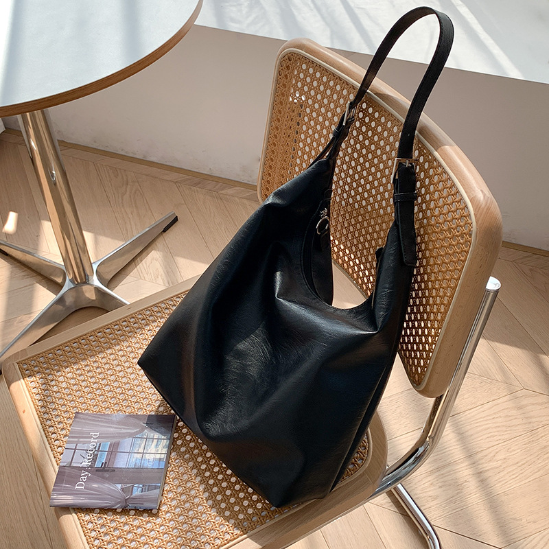 Shopper Tasche für Damen ⎜ Weiche Schultertasche aus Leder mit großem Stauraum für Alltag und Büro