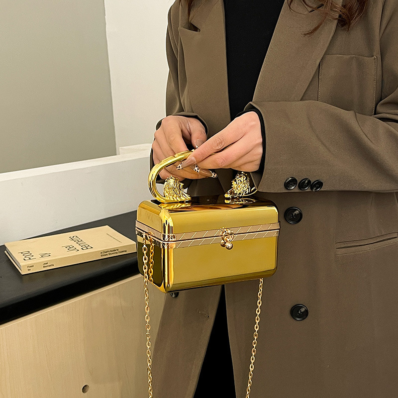 Umhängetasche für Damen ⎜ Glänzende Acryl-Clutch mit Kettenriemen für Partys und besondere Anlässe