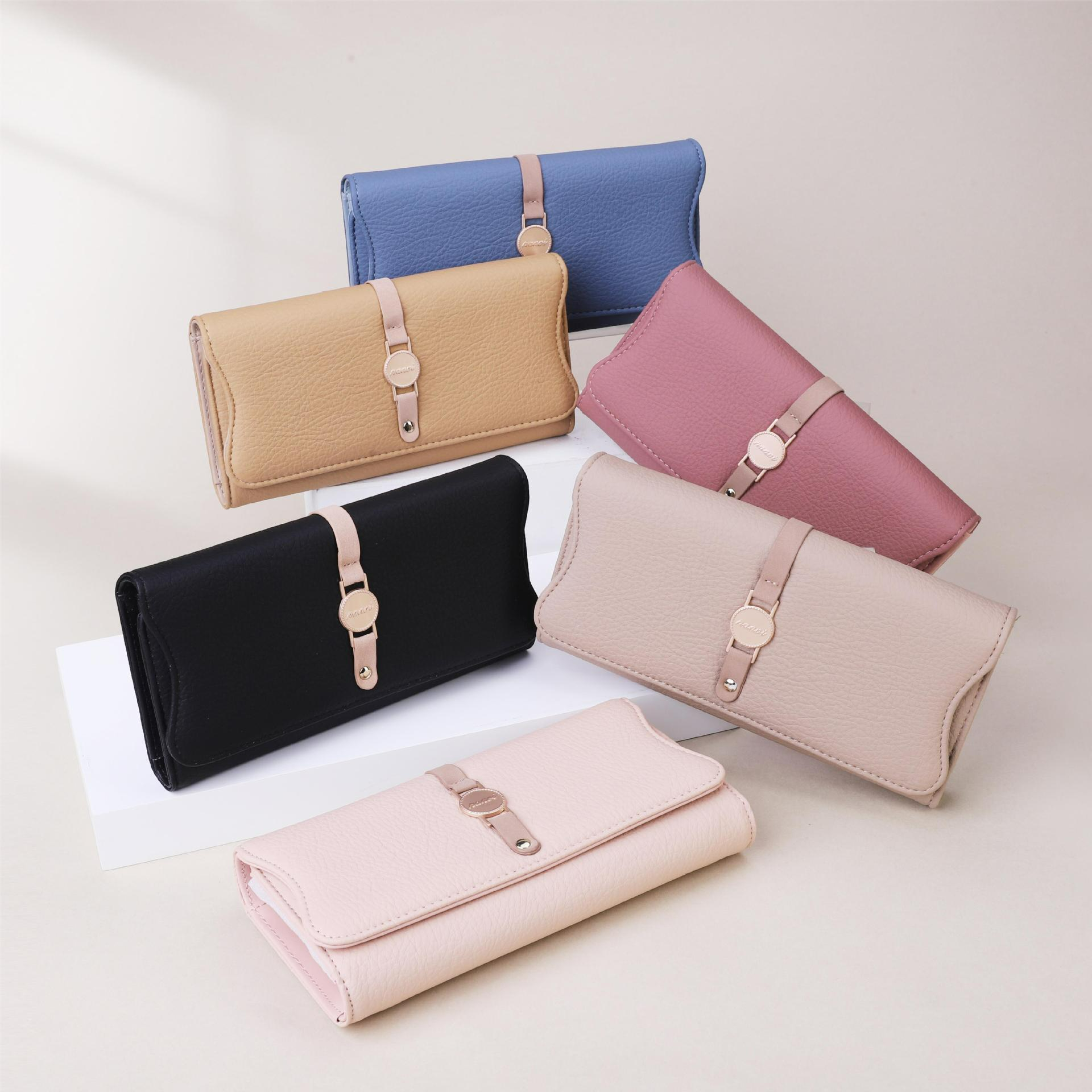 Damen Geldbörse aus Leder ⎜ Lange Brieftasche im schlichten Design mit Riemenverschluss und viel Stauraum