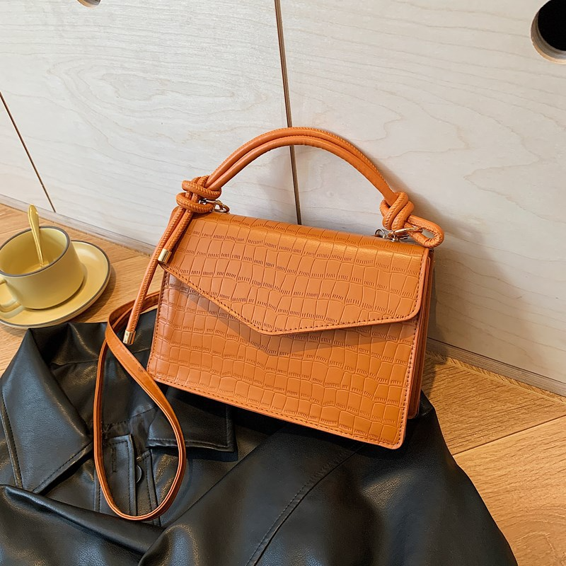 Damen Schultertasche in Lederoptik ⎜ Elegantes Retro-Design mit Tragegriff und verstellbarem Umhängeriemen