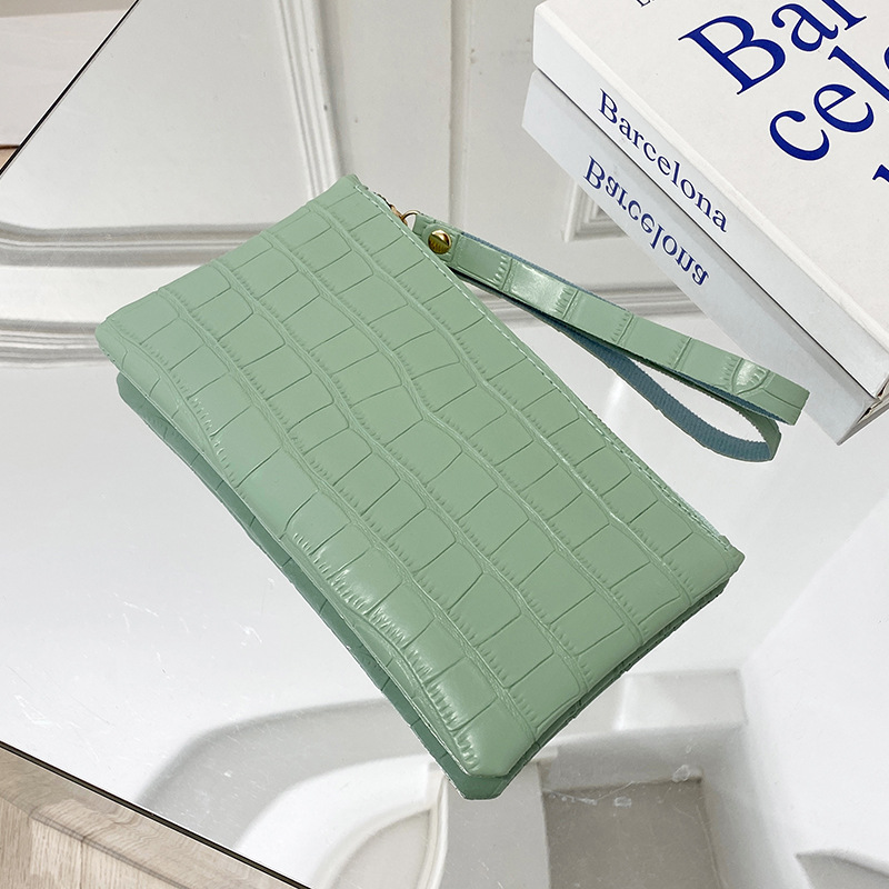 Clutch für Damen mit Krokodilprägung ⎜ Elegante Handgelenktasche für Alltag und Ausgehen