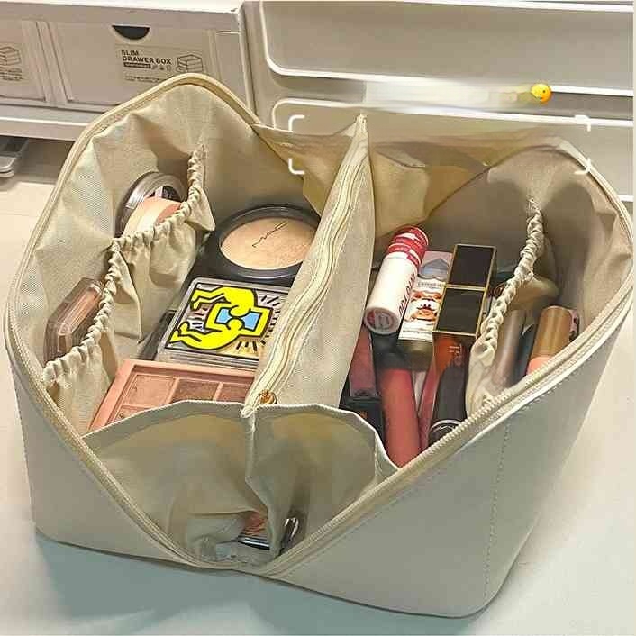 Kosmetiktasche für Damen ⎜ Zweilagige Kulturtasche mit Tragegriff und extra Stauraum für Reisen